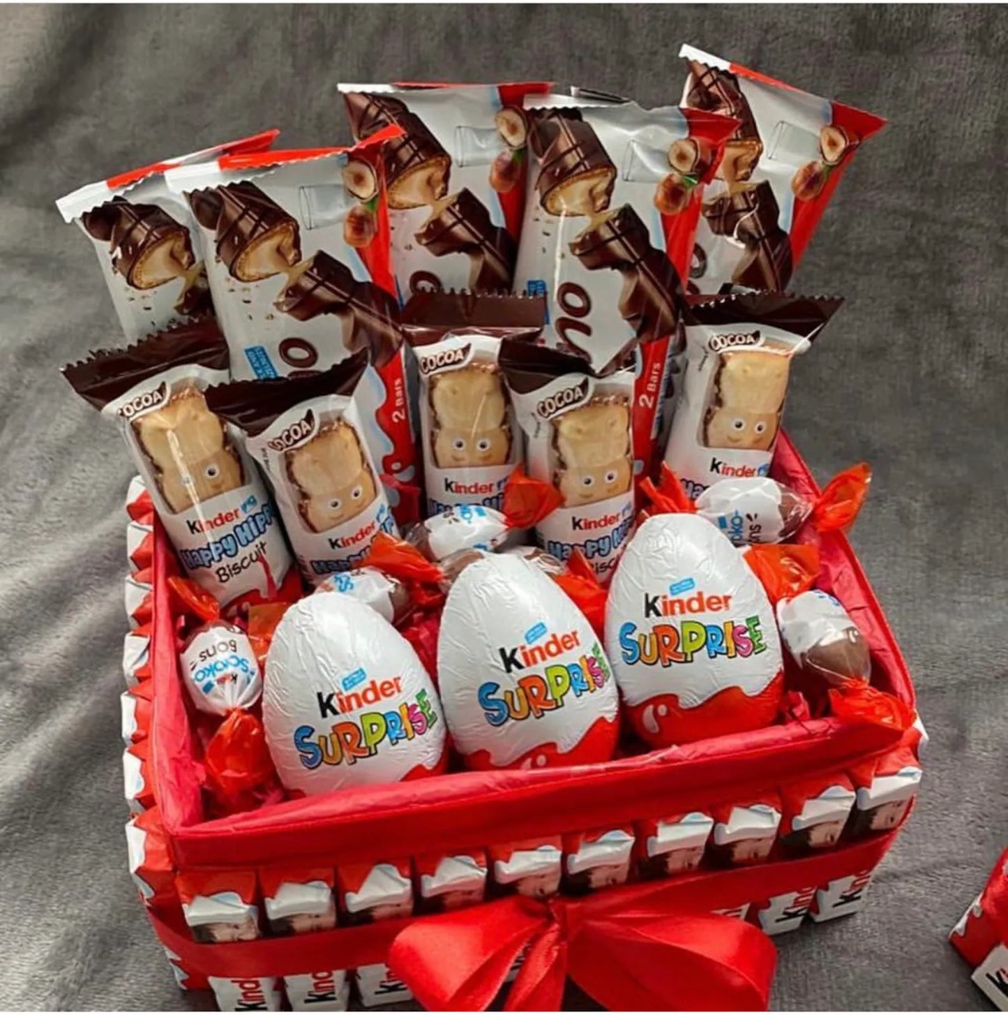 Cesta Regalo Kinder Sorpresa